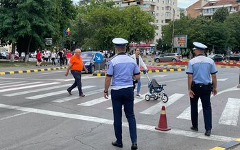 Polițiști de la Rutieră și …