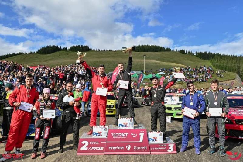Piloți din Botoșani, premiați la Campionatul Național de Drift, etapa montană pe Trans Rarau - FOTO