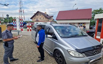 Documente false descoperite la controlul …