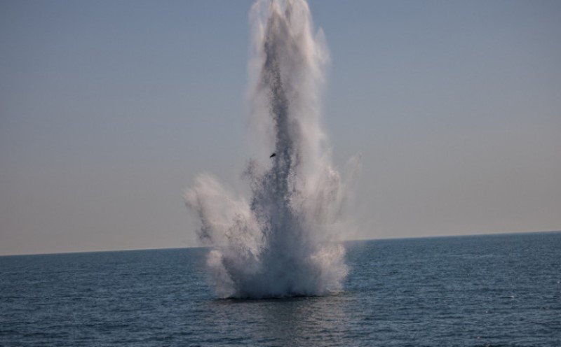 O mină de război a explodat în Marea Neagră. Trei oameni au murit în deflagrație
