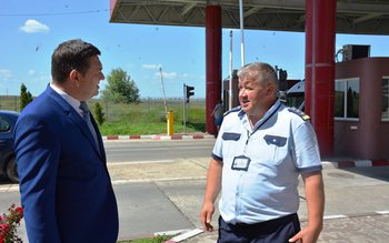 Prefectul județului, Sorin Cornilă, prezent …