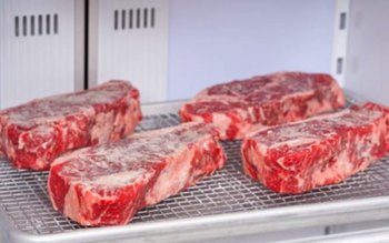 Cât timp e bună carnea …