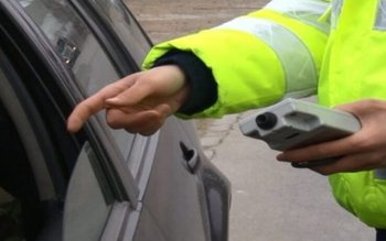 Bărbat prins beat la volan …