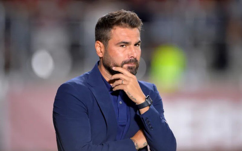 Adrian Mutu, operat de urgență. Ce a pățit antrenorul echipei Rapid