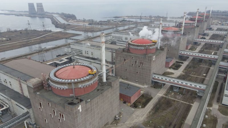 Au fost oprite operaţiunile la centrala nucleară ucraineană Zaporojie