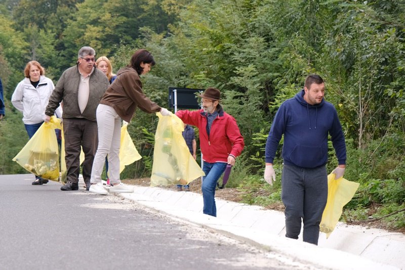 Consiliul Județean Botoșani s-a raliat campaniei „Let's do it, România!” - FOTO