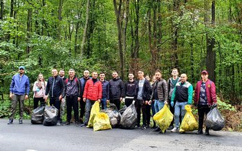 Polițiștii au contribuit la ecologizarea …