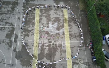 Lanț uman închinat Păcii la …