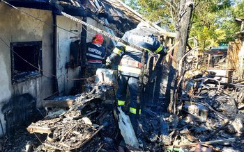 Atelier de reparații distrus într-un …