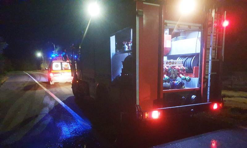 Tir încărcat cu cereale răsturnat pe o șosea din Botoșani. Traficul a fost blocat - FOTO