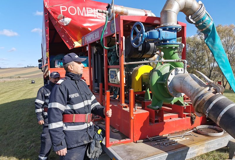 Peste 300 de persoane din municipiul Dorohoi evacuate astăzi, din calea apelor - FOTO