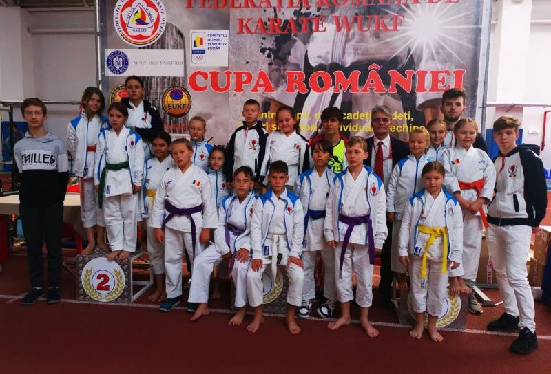 Sportivii dorohoieni, medaliați la Cupa României de Karate WUKF 2022 - FOTO