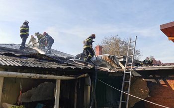 O lumânare putea genera o …