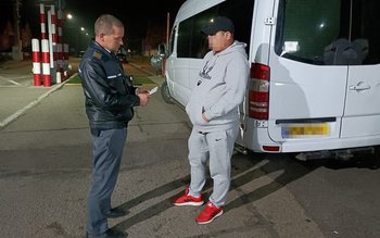 Identitate românească falsă cumpărată cu …