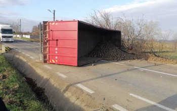 Drum blocat de un camion …