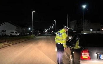 Băuți și fără permis de …