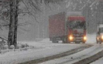 Circulație blocată pe un drum …