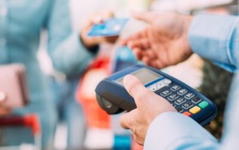 Mai mulți comercianți români vor …