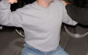 Reținut după ce și-a bătut …