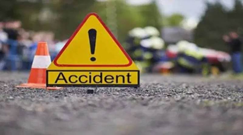 Accident soldat cu avarii produs de un bărbat băut pe strada Drochia din Dorohoi