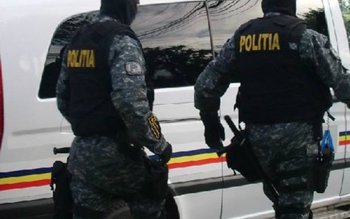 Percheziție domiciliară în județ. Zeci …