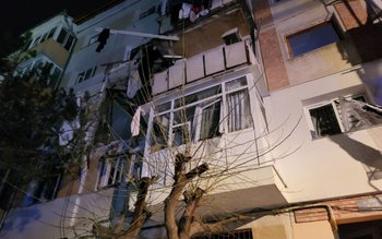Explozie puternică într-un bloc din …