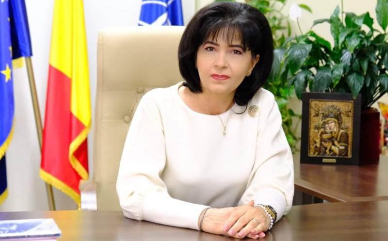 Doina Federovici a semnat proiectul de finanțare prin PNRR a renovării integrate a clădirii „Elena Doamna”