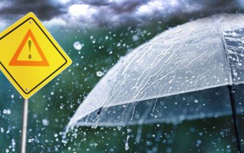 Ploi torenţiale înainte de Crăciun. …