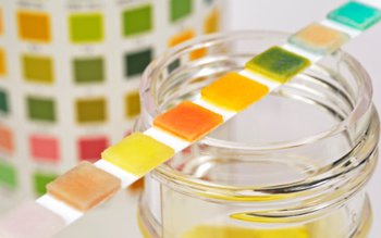 Cum să-ți testezi urina pentru …