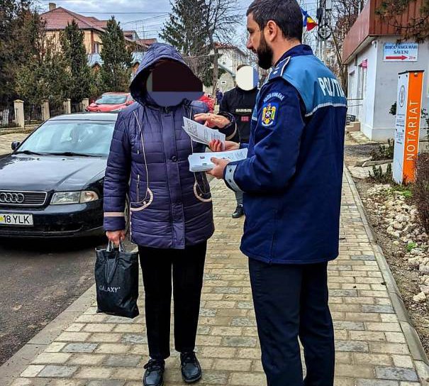 Acțiuni preventive derulate de polițiști în orașul Săveni