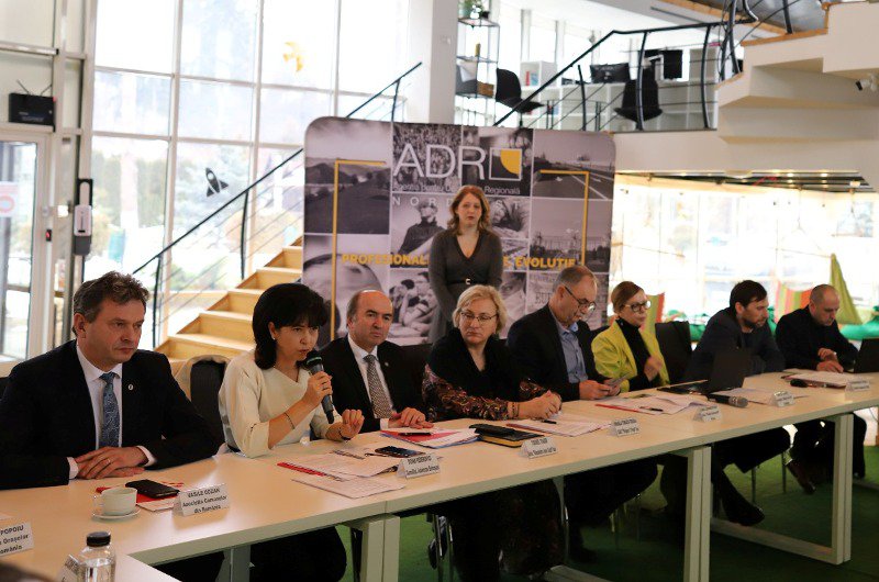 Președintele CJ Botoșani prezent la întâlnirea ADR Nord-Est pentru atragerea fondurilor europene - FOTO