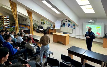 Sesiuni de informare a elevilor …