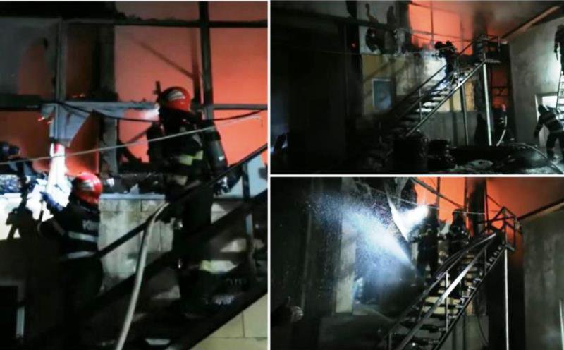 Incendiu violent la o hală de reparații utilaje aparținând unei firme de construcții din Botoșani