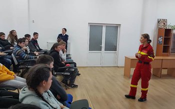 Activități pentru prevenirea consumului de …