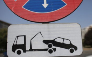 Conducători auto sancționați pentru oprire …