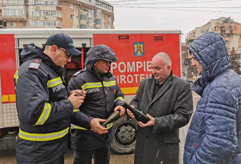 Împreună, mai pregătiți - Activități de informare și educare preventivă a pompierilor botoșăneni - FOTO