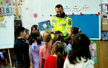 Activități educative desfășurate de polițiști …