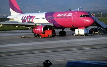 Două avioane cu pasageri la …