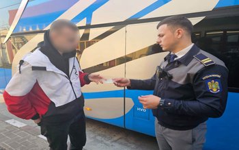 Identitate falsă cumpărată cu 250 …