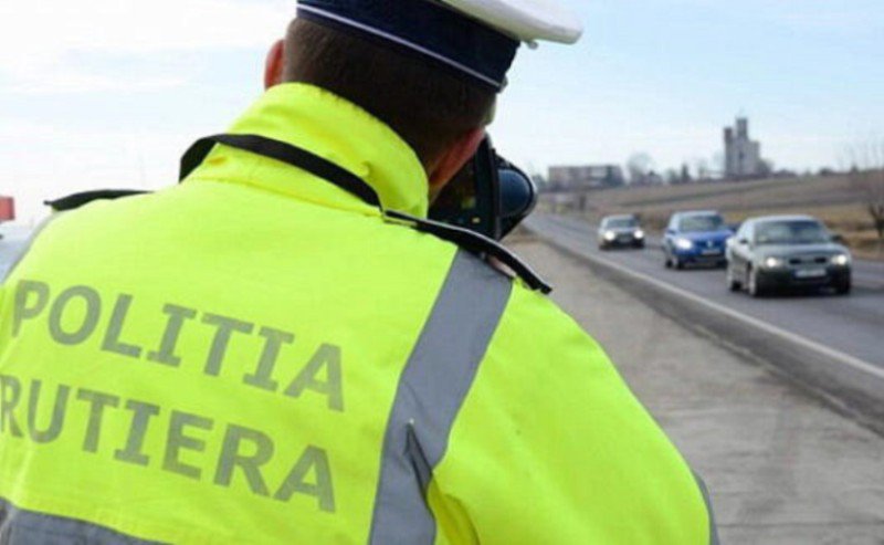 Șofer băut dis de dimineață, oprit pentru depășirea limitei de viteză