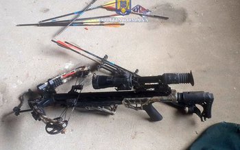 8 mandate de percheziție domiciliară …