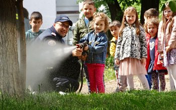 Copiii de la Grădinița Liceului …