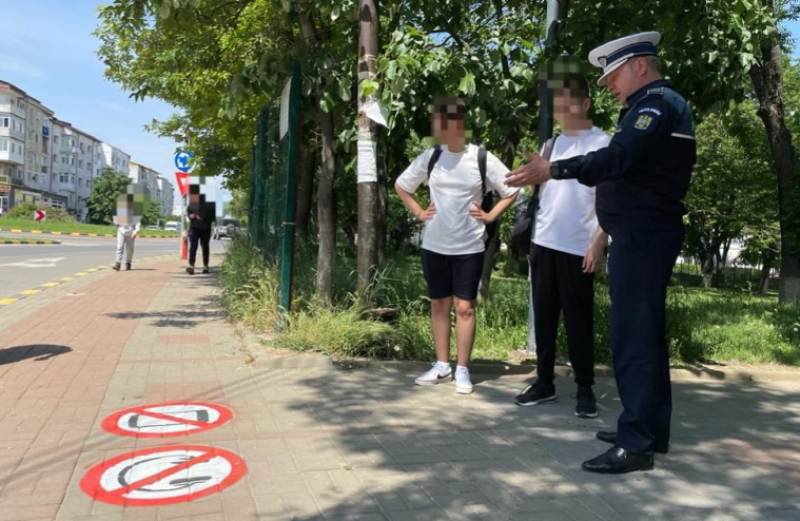 Marcaje rutiere speciale în Botoșani pentru prevenirea accidentelor rutiere - FOTO