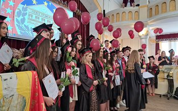 Cursul festiv la Laurian, cu …