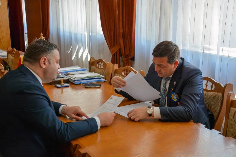 Sorin Cornilă s-a întâlnit cu vicepreședintele Agenției Naționale a Funcționarilor Publici - FOTO