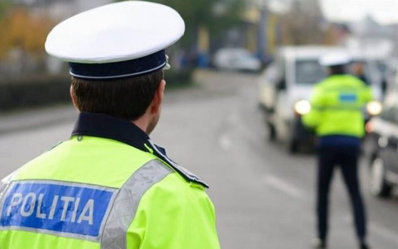 Peste 500 de amenzi și 33 de permise de conducere suspendate în ultimele 48 de ore de polițiștii botoșăneni