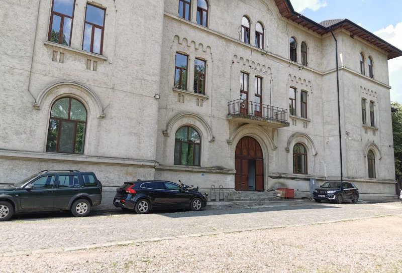 Clădirea ISU „Nicolae Iorga” Botoșani intră în reabilitare. Pompierii se mută temporar