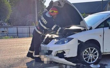 Două persoane au ajuns la …