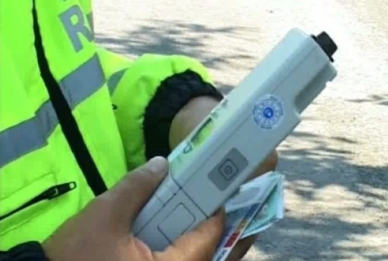 Șoferi prinși băuți și fără permis de polițiștii botoșăneni