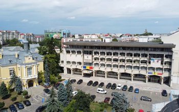 Palatul Administrativ Botoșani, care găzduiește …